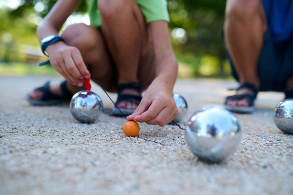 Petanque vs. bocce: discover the key differences and rules
